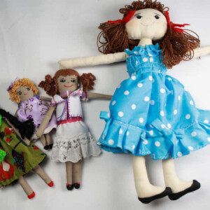 JUEGO DE MUÑECAS HERMANITAS (4)