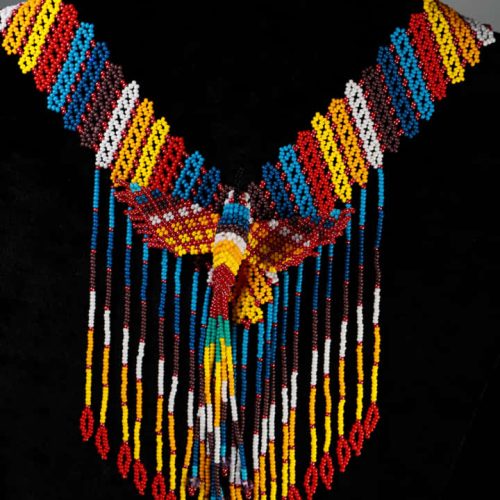 GARGANTILLA AMAZONAS COLIBRI